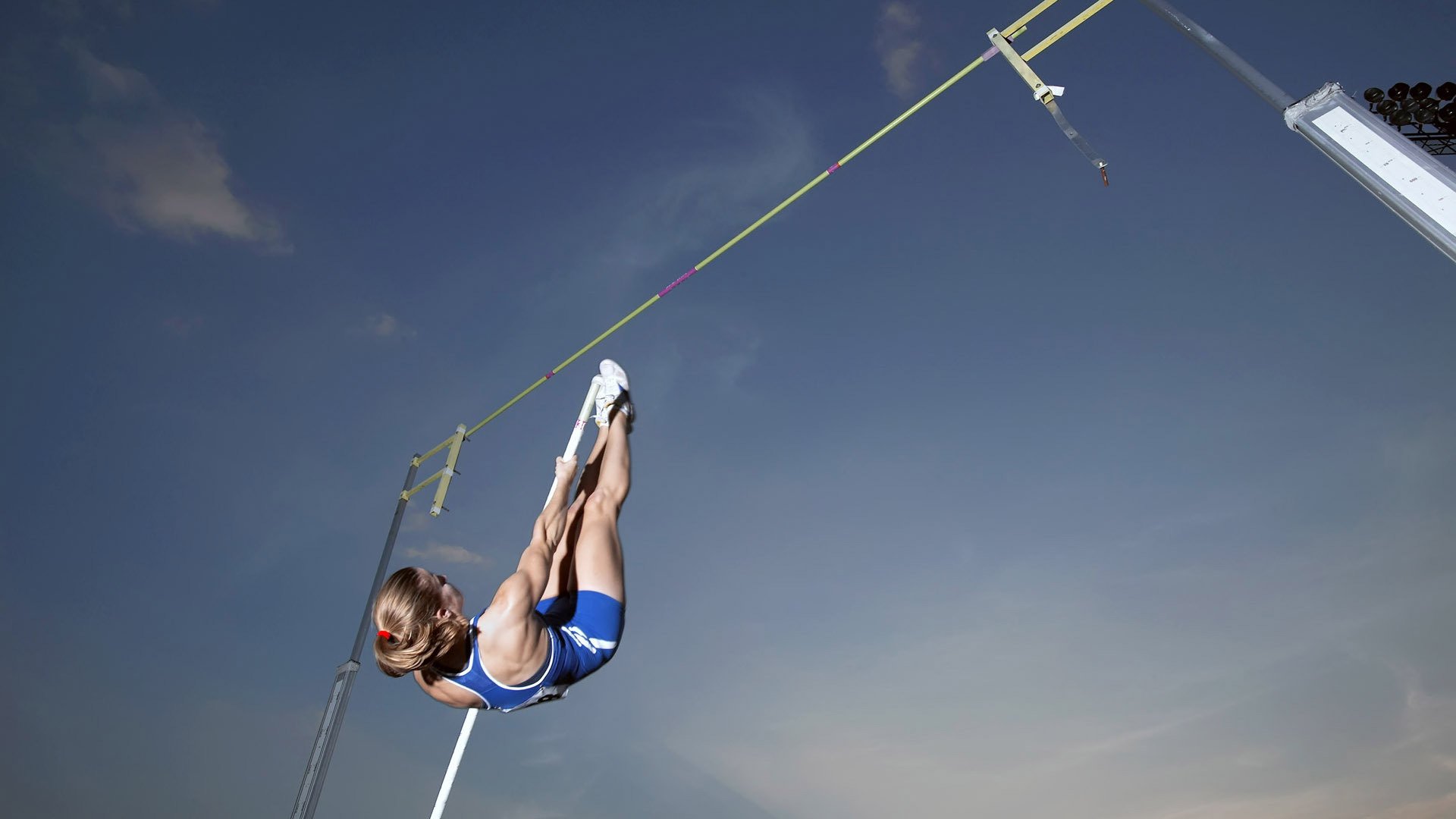 乒乓球基层赛事设立青少年裁判员轮训机制保障公平，乒乓球青少年选拨赛